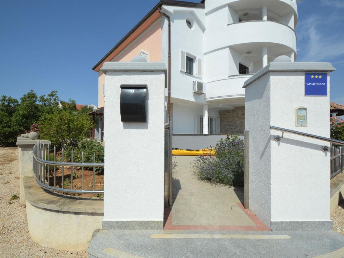 Apartment Ivana-5 By Interhome Raslina Exterior photo